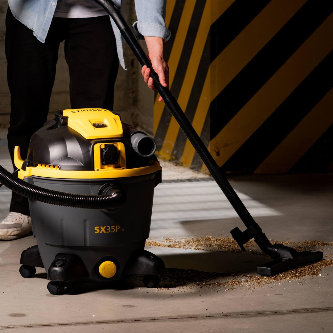 Stanley Nass und Trockensauger SXVC35PTDE (1600 W, 35 l) Plastic 35 l - Power Tool Socket, Plastic 3