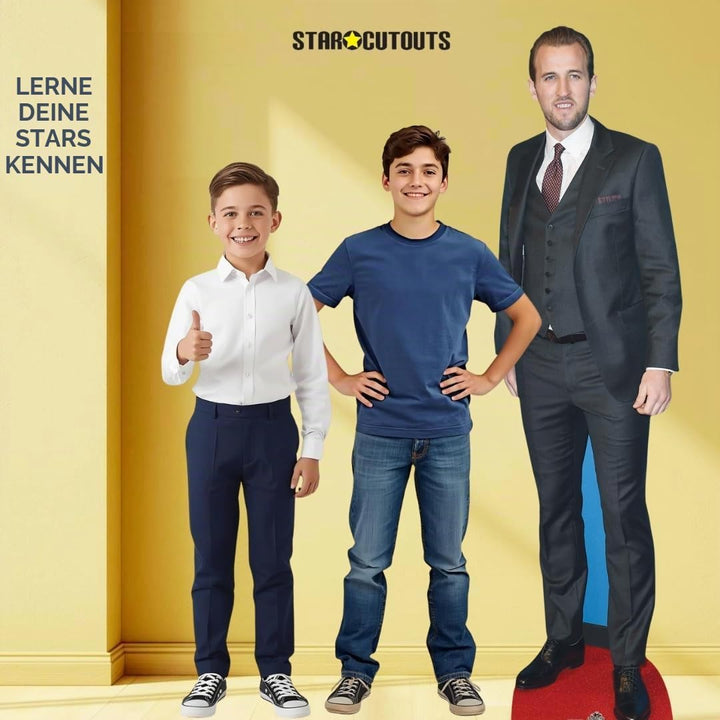 STAR CUTOUTS Supernatural Pappaufsteller Harry Kane, lebensgross, mit Mini-Tischplatte, Pappe, Mehrf