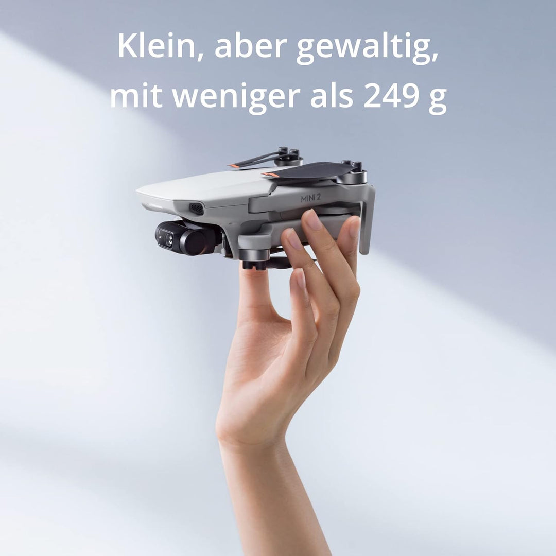 DJI Mini 2 Fly ‎More ‎Combo, Ultraleichte faltbare Kameradrohne, 3-Achsen-Gimbal mit 4K Kamera, 12 M