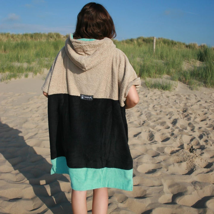 WAVE HAWAII Poncho Ericeira Badeponcho 95% Baumwolle 5% recyceltes Polyester für Körpergrössen von 1