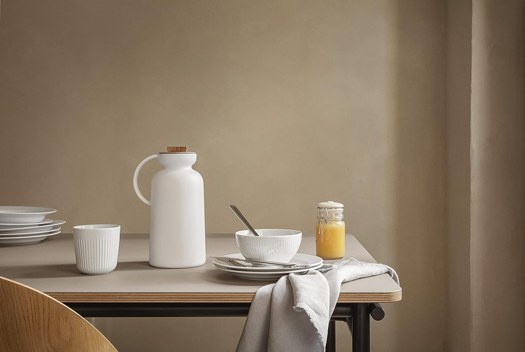EVA SOLO | Silhou. Isolierkanne 1l white | Zu 100 % tropffreie Isolierkanne mit Stahleinsatz | White