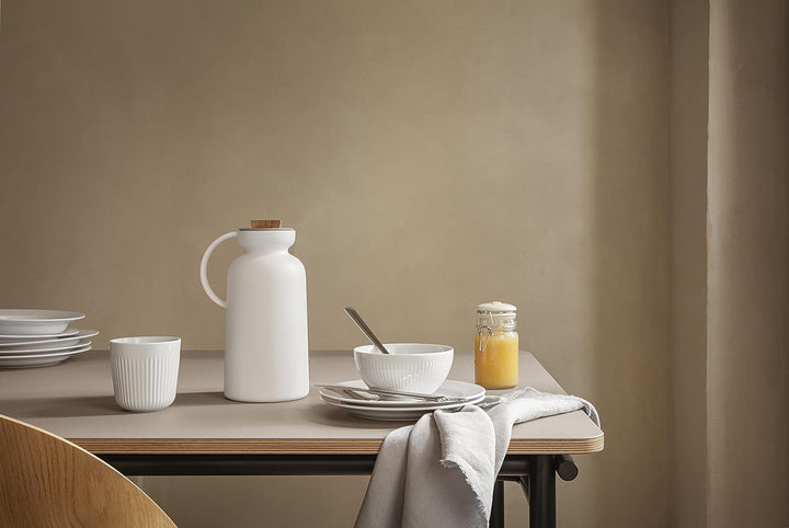 EVA SOLO | Silhou. Isolierkanne 1l white | Zu 100 % tropffreie Isolierkanne mit Stahleinsatz | White