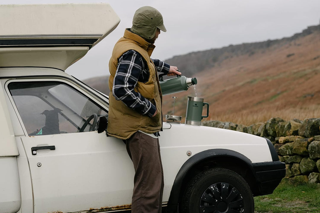 STANLEY Classic Stay Hot French Press 1.4L Hammertone Green - Hält 4 Stunden heiss - Minimaler Boden