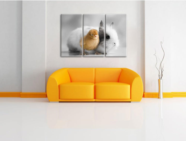 Pixxprint kleines Küken mit süssem Häschen B&W Detail 3-Teiler Leinwandbild 120x80 Bild auf Leinwand