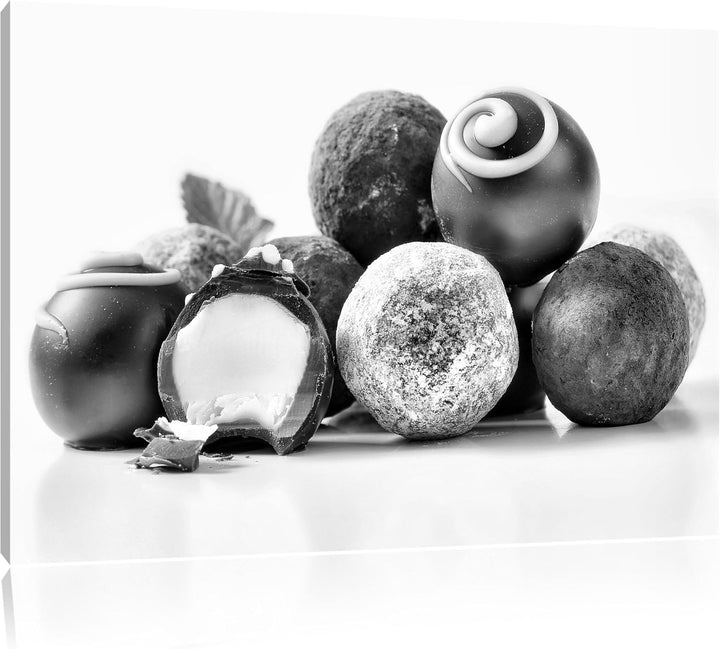 Pixxprint Schokotrüffelbällchen als Leinwandbild/Grösse: 100x70 / Wandbild/Kunstdruck/fertig bespann