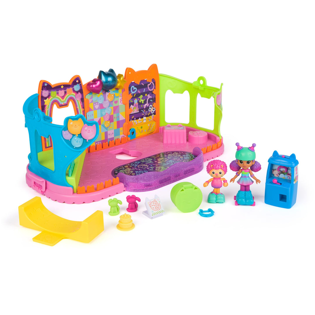 Gabby’s Dollhouse, Partyraum Spielset, Skate-Park Dachgeschoss Zimmer mit Gabby und Marty-Figur, Möb