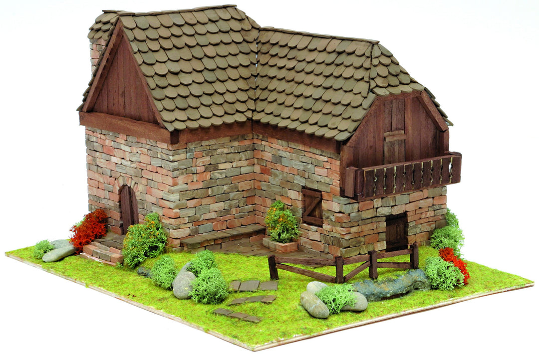 DOMUS-KITS Domus Kits40308 1742 Teile Country 11 Haus Modell, Massstab 1:50, mehrfarbig