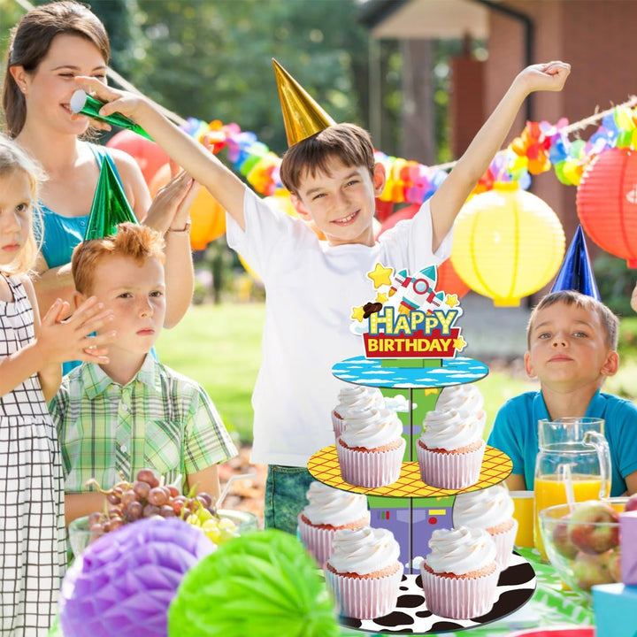Cartoon Story Cupcake Ständer, 3 stöckiger Dessertturm, Spielzeug-Thema Junge Geburtstag Party Dekor