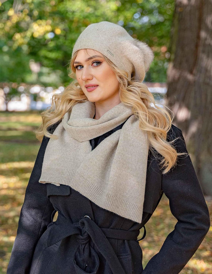 VIVISENCE Damen Baskenmütze Mit Bommel Eleganter Wintermütze Warm Und Gemütlich Kopfbedeckung An Win