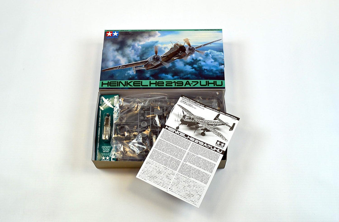 Tamiya 300061057-1:48 WWII Deutsche Nachtjäg Heinkel Uhu He219