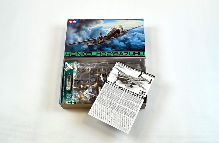 Tamiya 300061057-1:48 WWII Deutsche Nachtjäg Heinkel Uhu He219