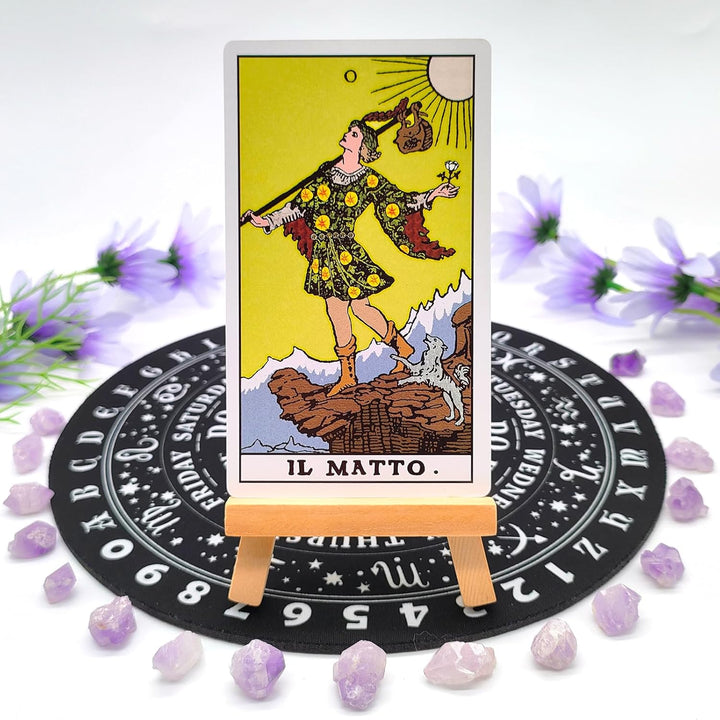 Klassisches Tarotdeck mit 78 Karten für Anfänger mit Leitfaden auf Italienisch.
