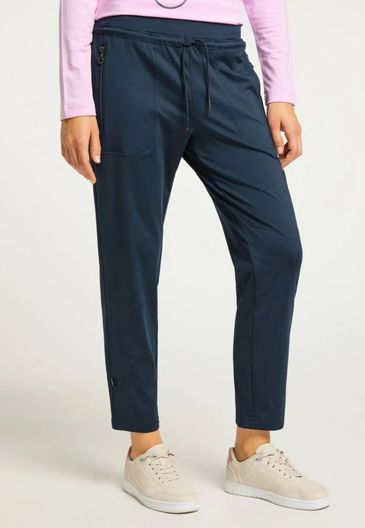 JOY sportswear Sporthose für Damen Tamara, Lange Beine: bequem &amp; attraktiv (Kurzgrösse) 38 00352 Nig