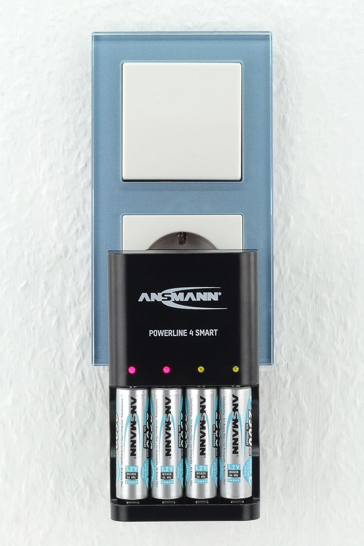 ANSMANN Akkuladegerät mit Repair Modus inkl. 4x 800 mAh NiMH AAA Akkus – Automatik Ladegerät für 4x