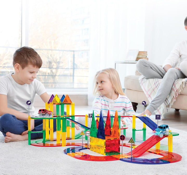 PicassoTiles 80 Stück Rennwagen Bahn Baustein Lernspielzeug Set Magnetische Fliesen Magnet DIY Spiel
