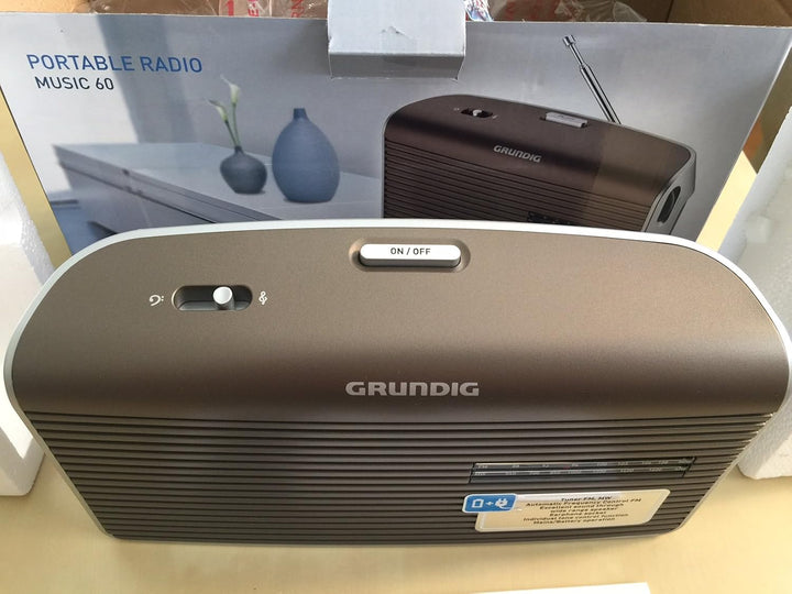 Grundig Music 60, empfangsstarkes Radio im modernen Design, brown/silver braun/silber empfangsstarke