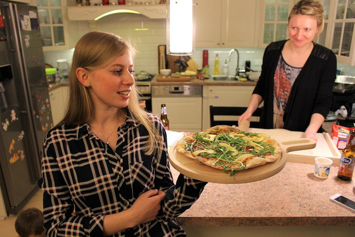 EFO Pizzabrett 30 cm | Pizzateller Holz aus massivem Buchenholz für Pizzaofen und Grill | Schneidebr