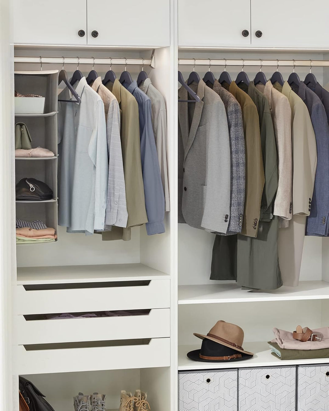 SONGMICS Kleiderbügel Holz, 20er Set, Bügel aus Massivholz, Einkerbungen im Schulterbereich, Rutschf