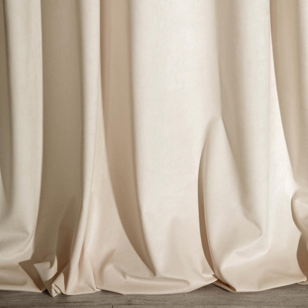 Eurofirany Villa Vorhang Samt Velvet Weich 10 Ösen-1 Stk. Edel Gardine Dick 290 g/m2 Elegant Glatt E