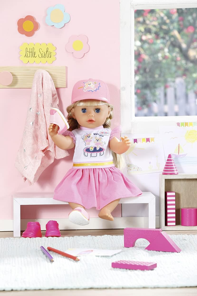 BABY born Little Kindergarten Outfit mit Puppenkleid, Basecap, Höschen und Schuhe für 36 cm Puppen,