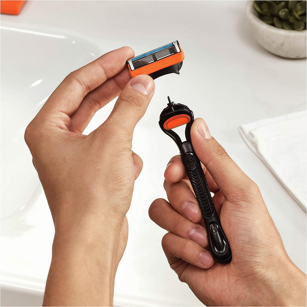 Gillette Fusion 5 Rasierklingen, 8 Ersatzklingen für Nassrasierer Herren mit 5-fach Klinge
