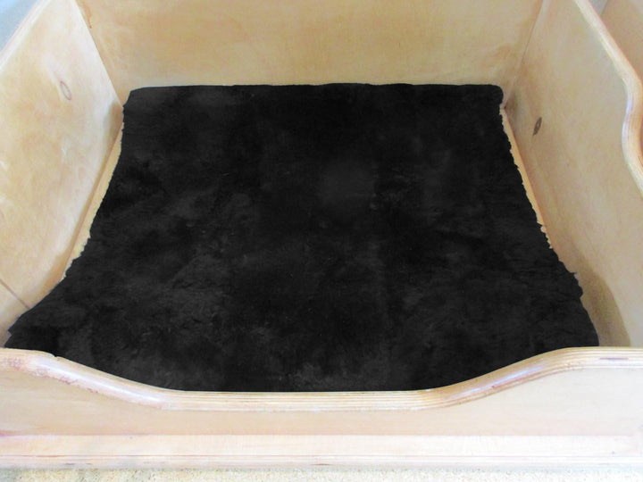 Engel Naturfelle Liegedecke Teppich für Katze und Hund Lammfell (Patch) 140x60cm schwarz, Schwarz
