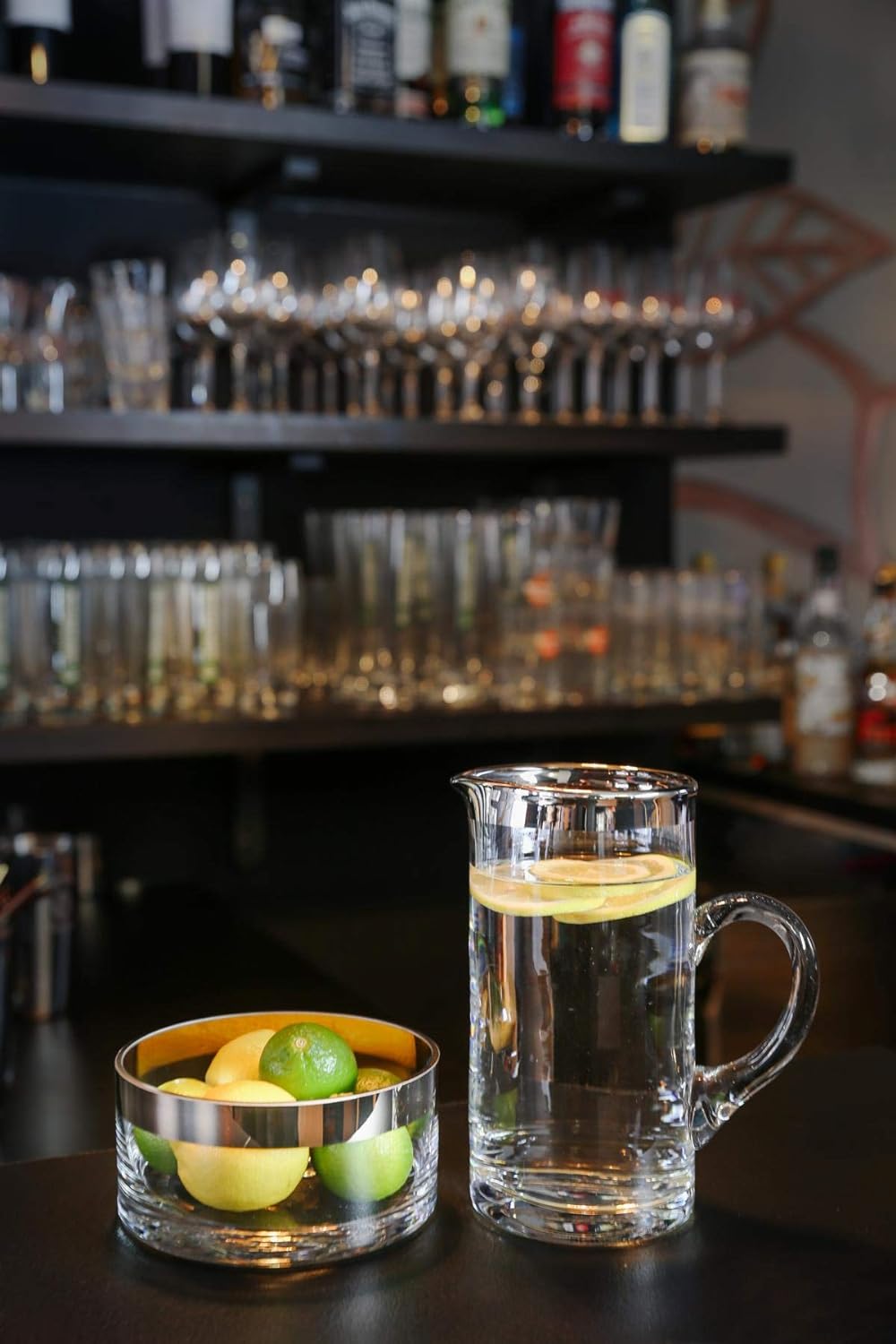 EDZARD Krug Robert, mundgeblasenes Kristallglas mit Platinrand, Höhe 20 cm, Durchmesser 10 cm, Fassu