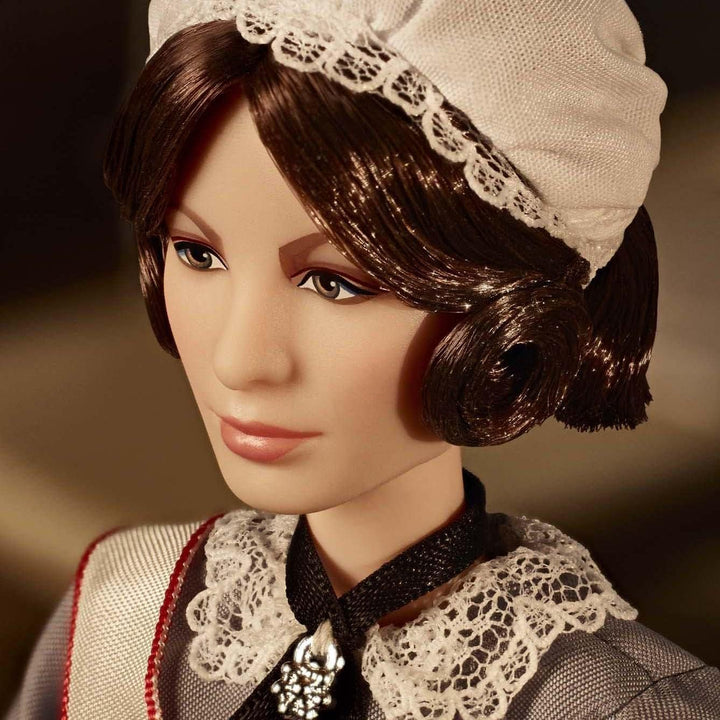 Barbie GHT87 - Signature Inspiring Women Florence Nightingale Barbie Puppe