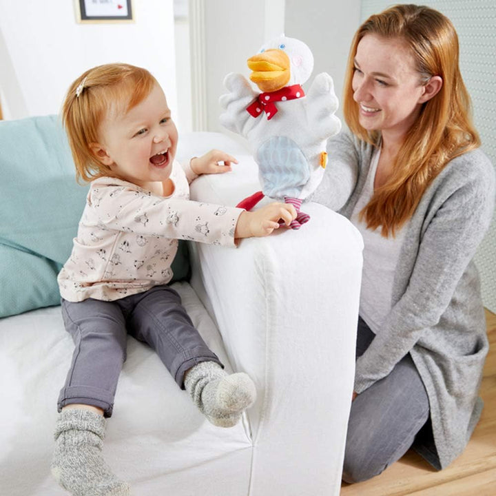 HABA 303137 - Handpuppe Gans Putzig , Puppe für Kasperletheater und Rollenspiele , Kuscheltier und H
