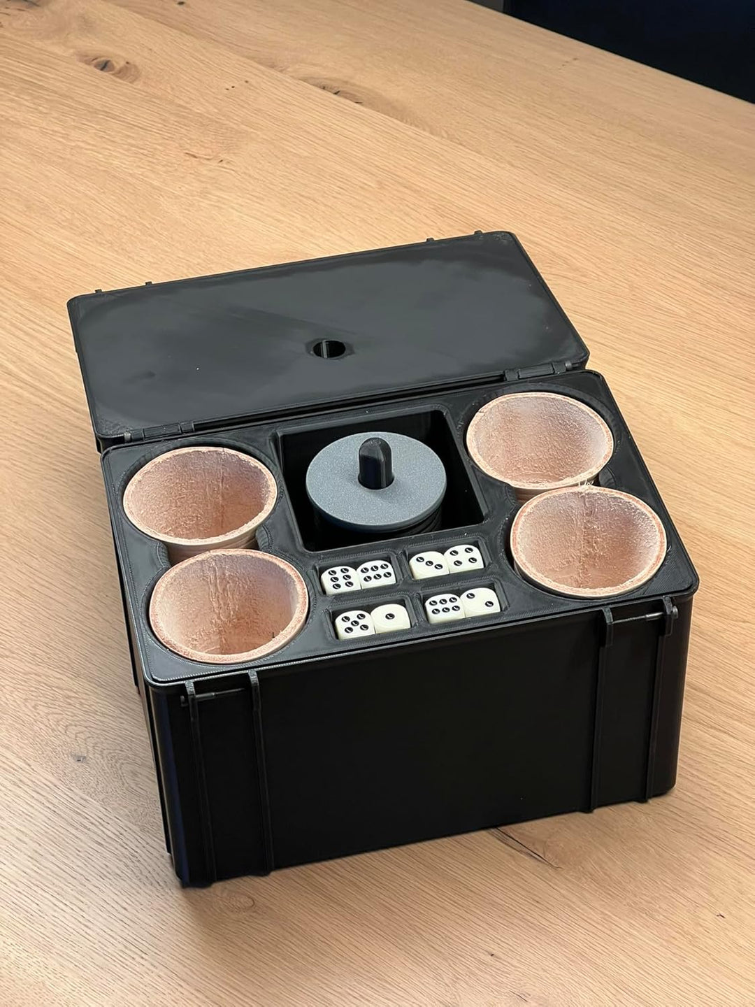 Selfmade Schockbesteck mit Box + Würfel + Becher - Knobelbesteck Schocken Knobeln (Schock Achter, Gr