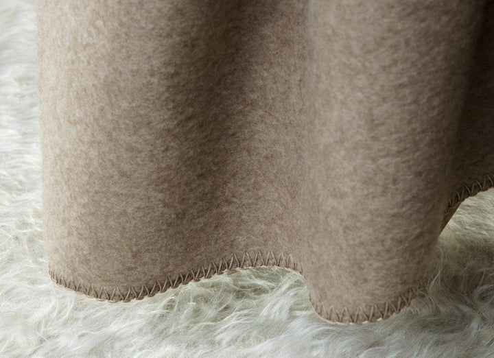Wohnen & Accessoires GmbH & Co. KG Kaschmirdecke Mongolia grau-braun Kettstich 150x200cm Grau-braun