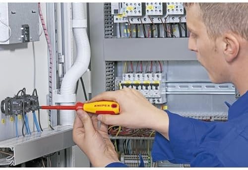 KNIPEX Schraubendreher (Slim) für Schlitzschraubenisolierender Mehrkomponenten-Griff, VDE-geprüft 20