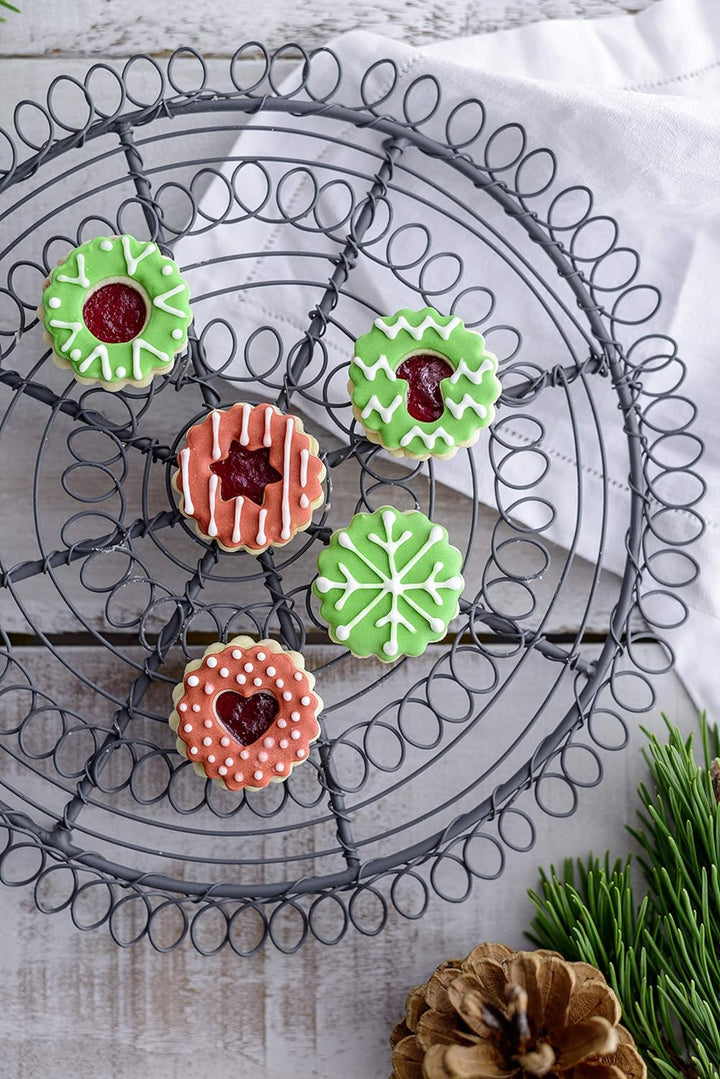 Dr. Oetker 15er Mini-Linzer Ausstecher-Set, Ausstechformen für Weihnachten, hochwertige Ausstecher f