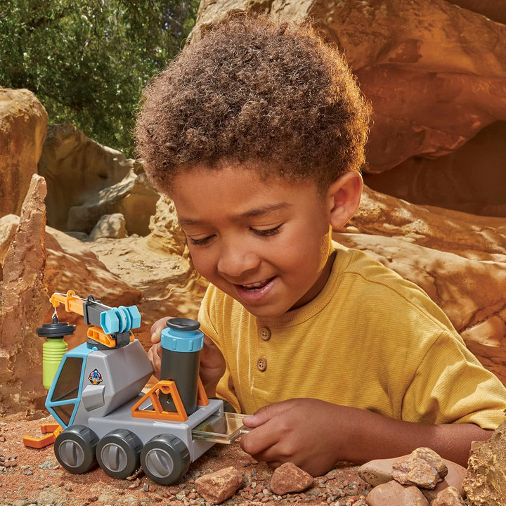 Little Tikes Big Adventures Space Rover STEM Spielzeug- besteht aus einem Fahrzeug mit Mikroskop, Ma
