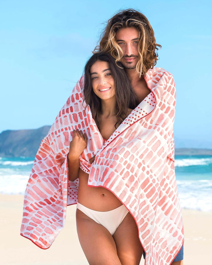 Fit-Flip Strandtuch XXL aus Mikrofaser - leicht und schnelltrocknend - 100% recyceltes Strandhandtuc
