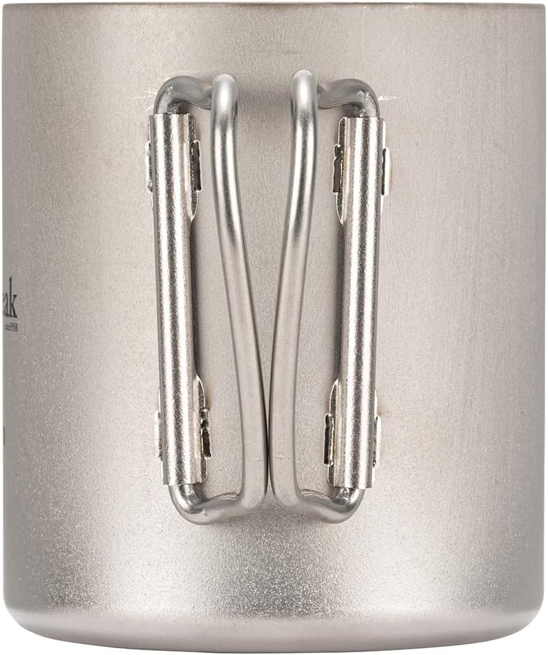 Doppelwandige Titan-Tasse