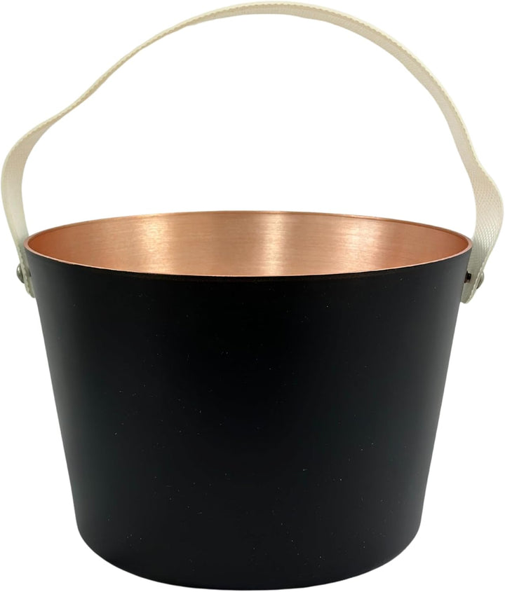 Saunaeimer aus Aluminium schwarz-gold mit flexiblem Tragegurt der Marke SudoreWell by MaReBa24®