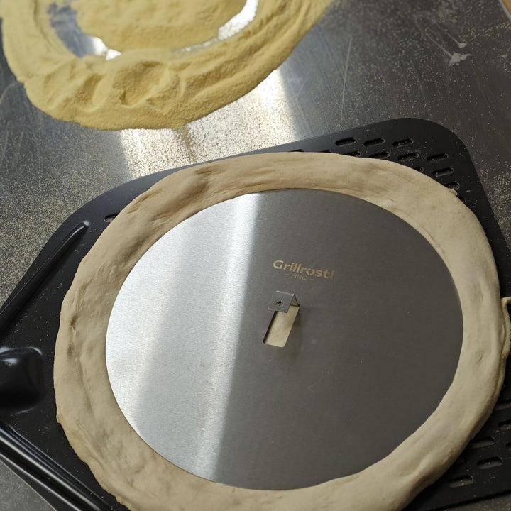 Grillrost.com Das Original Blind Slice – Edelstahlplatte für Pizza Blind Bake - Flacher Pizzaboden,