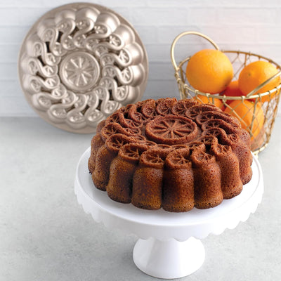 Nordic Ware Citrus Twist Pfanne, 8 Tassen, Toffee