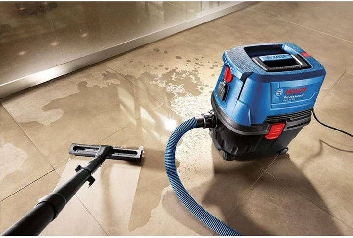 Bosch Professional Nass-/Trockensauger GAS 15 (1.100 Watt, inkl. 1x 3m Schlauch, Rohre (2 Stück), Bo
