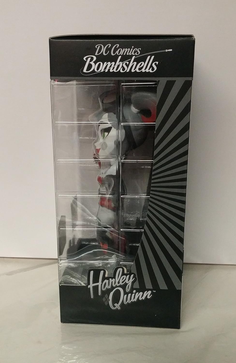 DC Comics Bombshells Harley Quinn Vinyl Figure B & N Exclusive Noir Edition