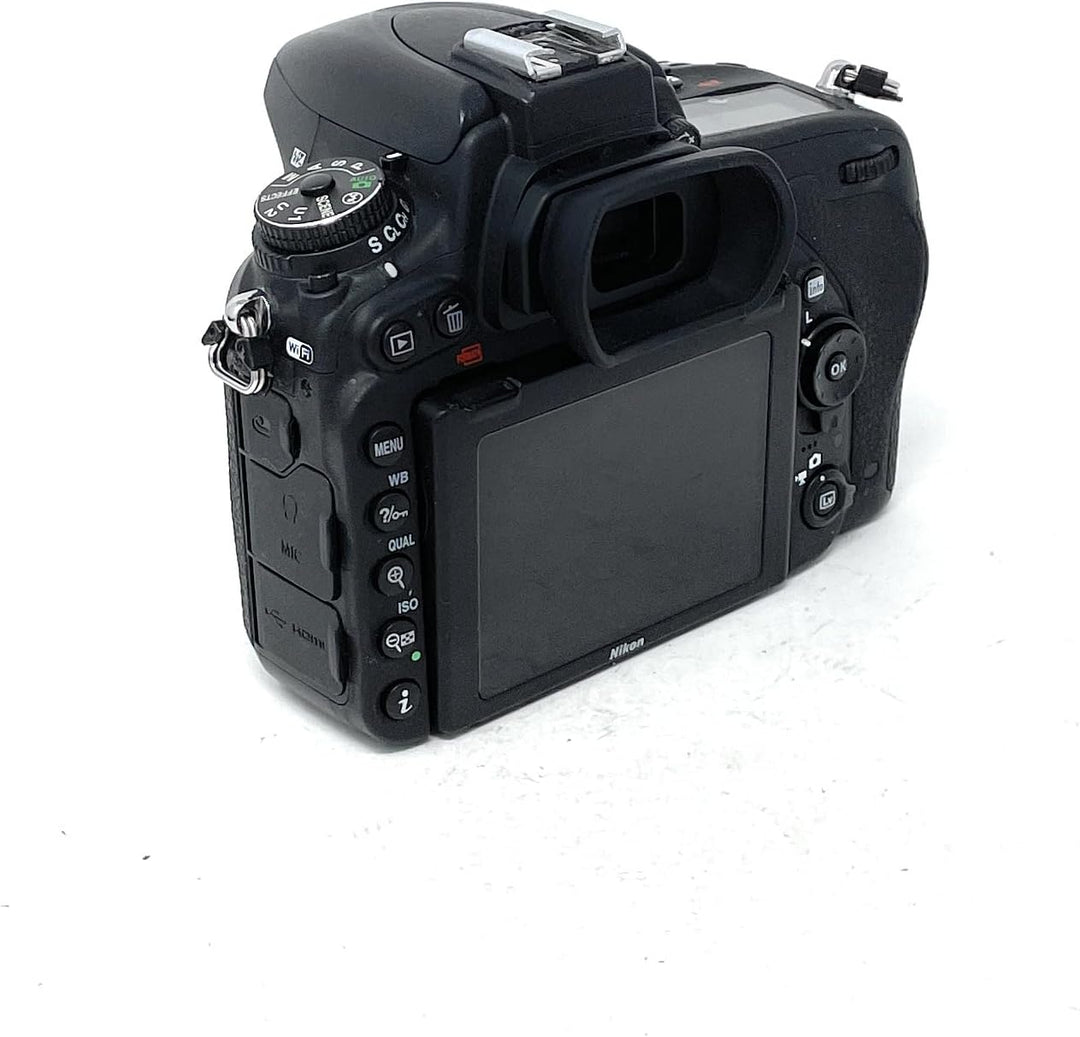 Nikon D750 Vollformat Digital SLR Kamera (24,3 MP, Full-HD Video, EXPEED 4-Prozessor, 3,2 Zoll/8 cm
