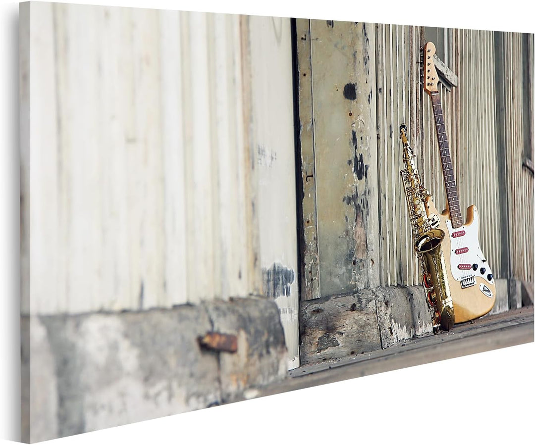 islandburner Bild auf Leinwand Saxophon Mit Retro E-Gitarre An Altem Gebäude Bilder Wandbilder Poste