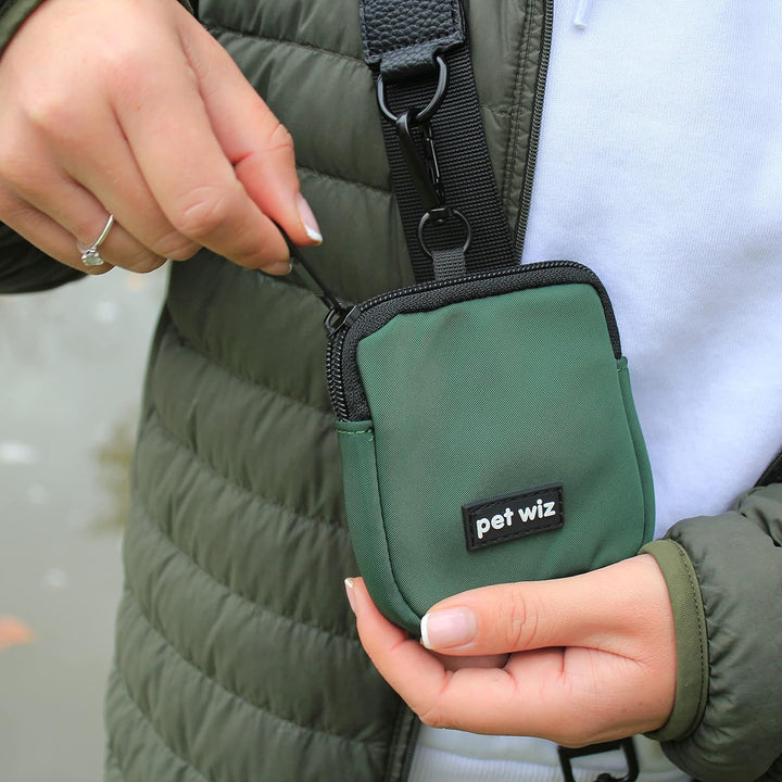pet wiz Hundetasche mit abnehmbarem und verstellbarem Riemen und passender Leckerli-Tasche, Grün, Gr