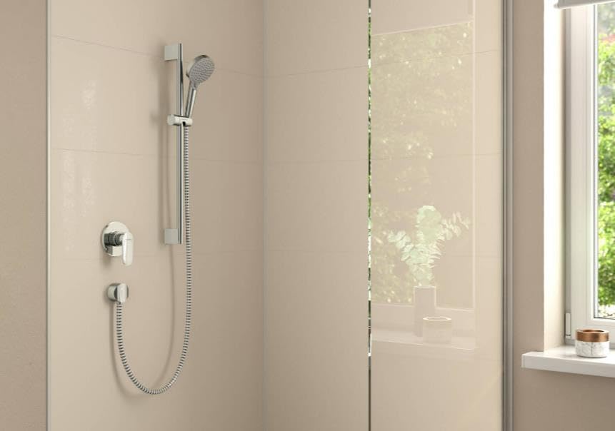 hansgrohe Duschset Vernis Blend, Duschkopf mit Duschschlauch und Duschstange 0,65m, Handbrause mit 2