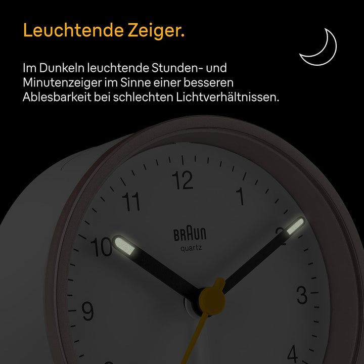 Braun Klassischer analoger Wecker Schlummerfunktion und Licht, ruhiges Quarzuhrwerk, Crescendo-Alarm