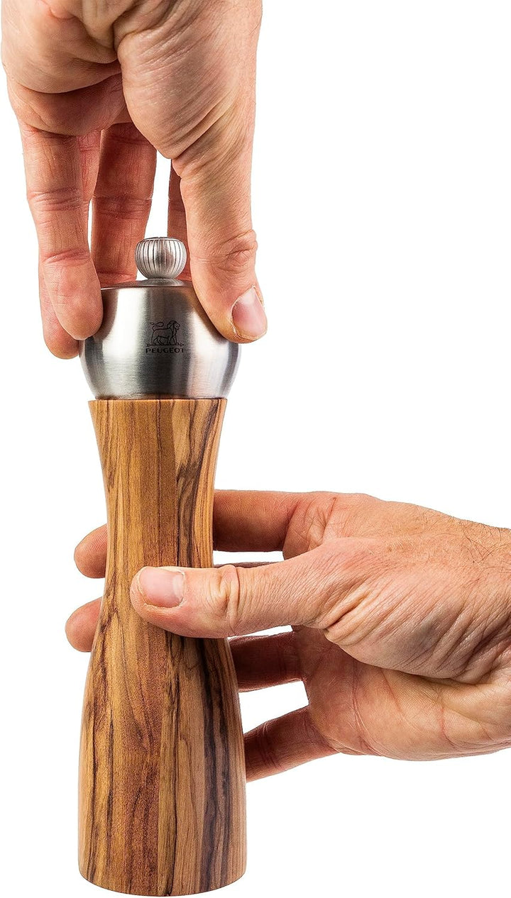 Peugeot Salzmühle Fidji 20 cm Natur I Hochwertige Salzmühle manuell aus PEFC-zertifiziertem Olivenho