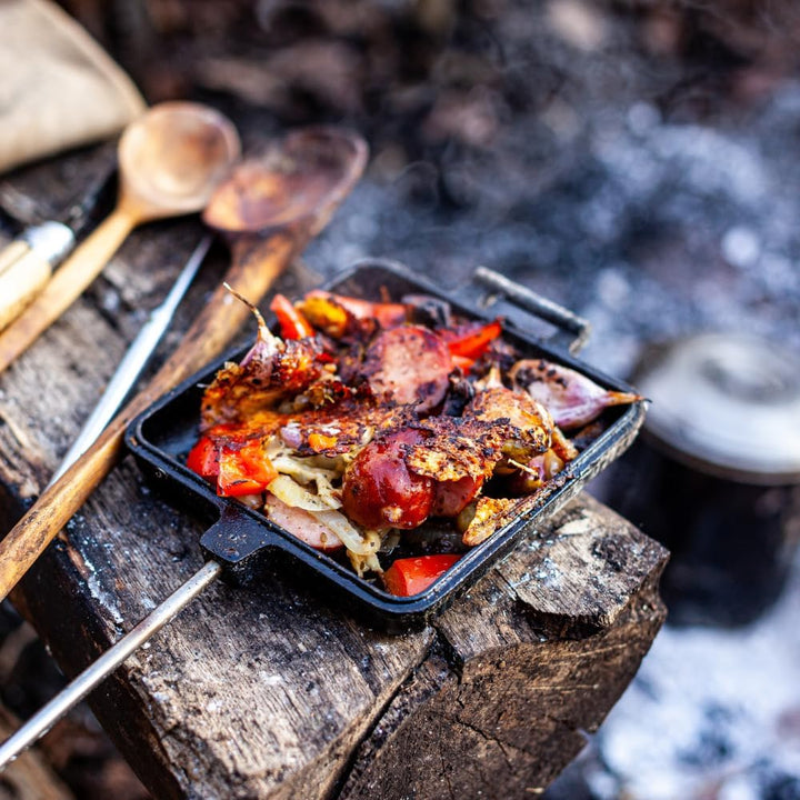 Petromax Sandwicheisen aus Gusseisen | mit langem Stiel für Gas oder Holzkohlegrills | im Feuer, auf