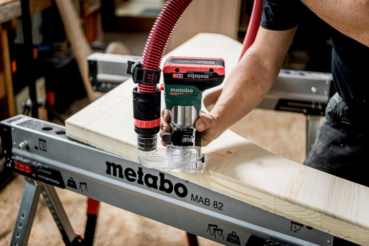 metabo Akku-Kantenfräse FMV 18 LTX BL 8-18V, Brushless-Motor, 2x4Ah LiHD Akkus, Ladegerät ASC 55, me