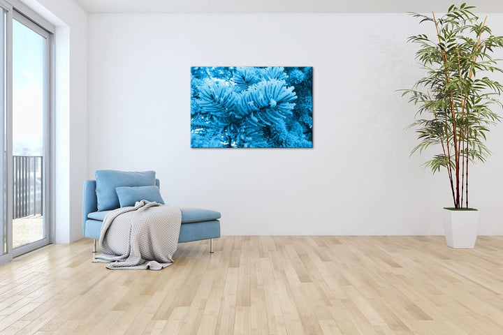 deyoli Schnee bedeckter Nadelbaum Format 80x60 Effekt: Monocrome Blau als Leinwandbild, Motiv fertig